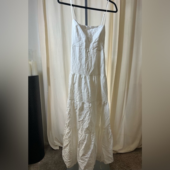 ASTR the Label Temecula Tiered Midi Dress  Sz Medium - Picture 1 of 4